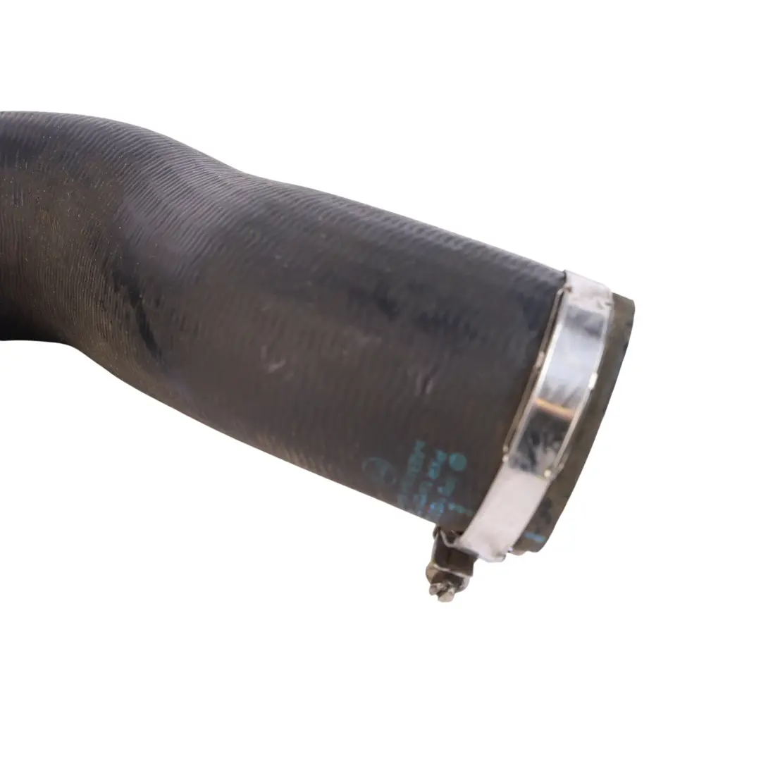 7P Tuyau Pression Intercooler 3.0 TDI pour Volkswagen Touareg à propos du numéro de pièce 7P0145972D Volkswagen Touareg 7P Tuyau Pression Intercooler 3.0 TDI - SKU 7P0145972D - Numéro de pièce 7P0145972D