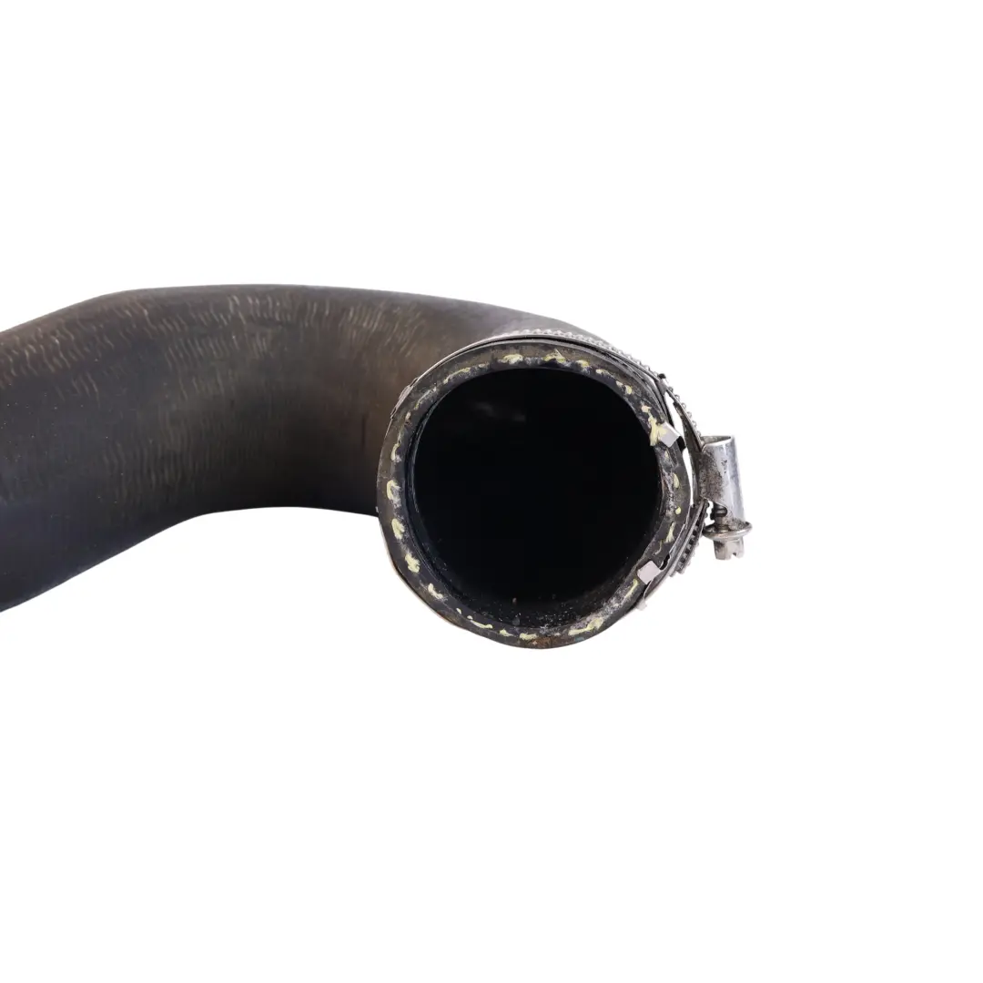 7P 3.0 TDI Rura Wąż Przewód Intercoolera do Volkswagen Touareg o numerze 7P0145972D Volkswagen Touareg 7P 3.0 TDI Rura Wąż Przewód Intercoolera - SKU 7P0145972D - Numer Części 7P0145972D