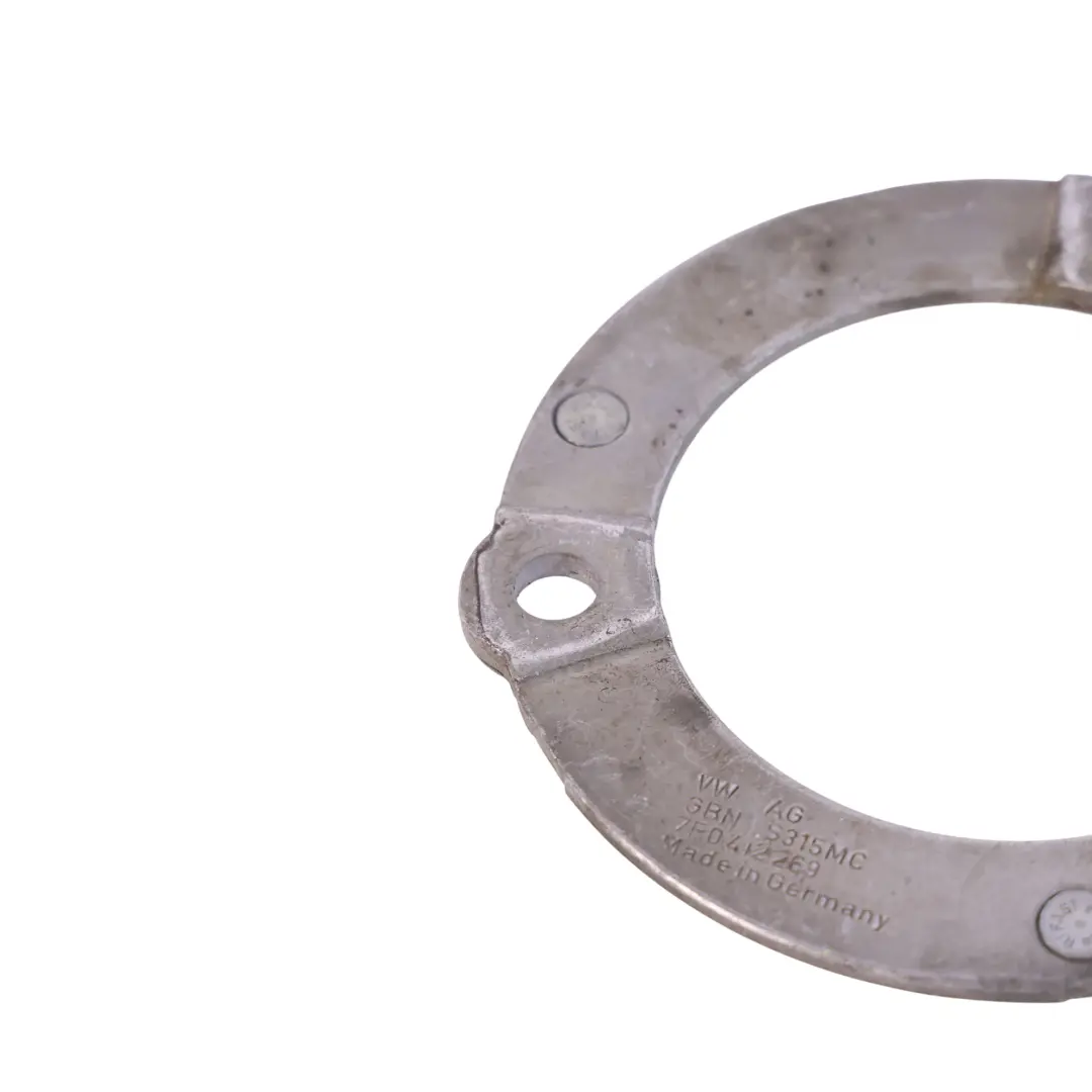 7P Anello Staffa Ammortizzatore Anteriore per Volkswagen Touareg con numero di parte 7P0412269 Volkswagen Touareg 7P Anello Staffa Ammortizzatore Anteriore - SKU 7P0412269 - Numero di parte 7P0412269