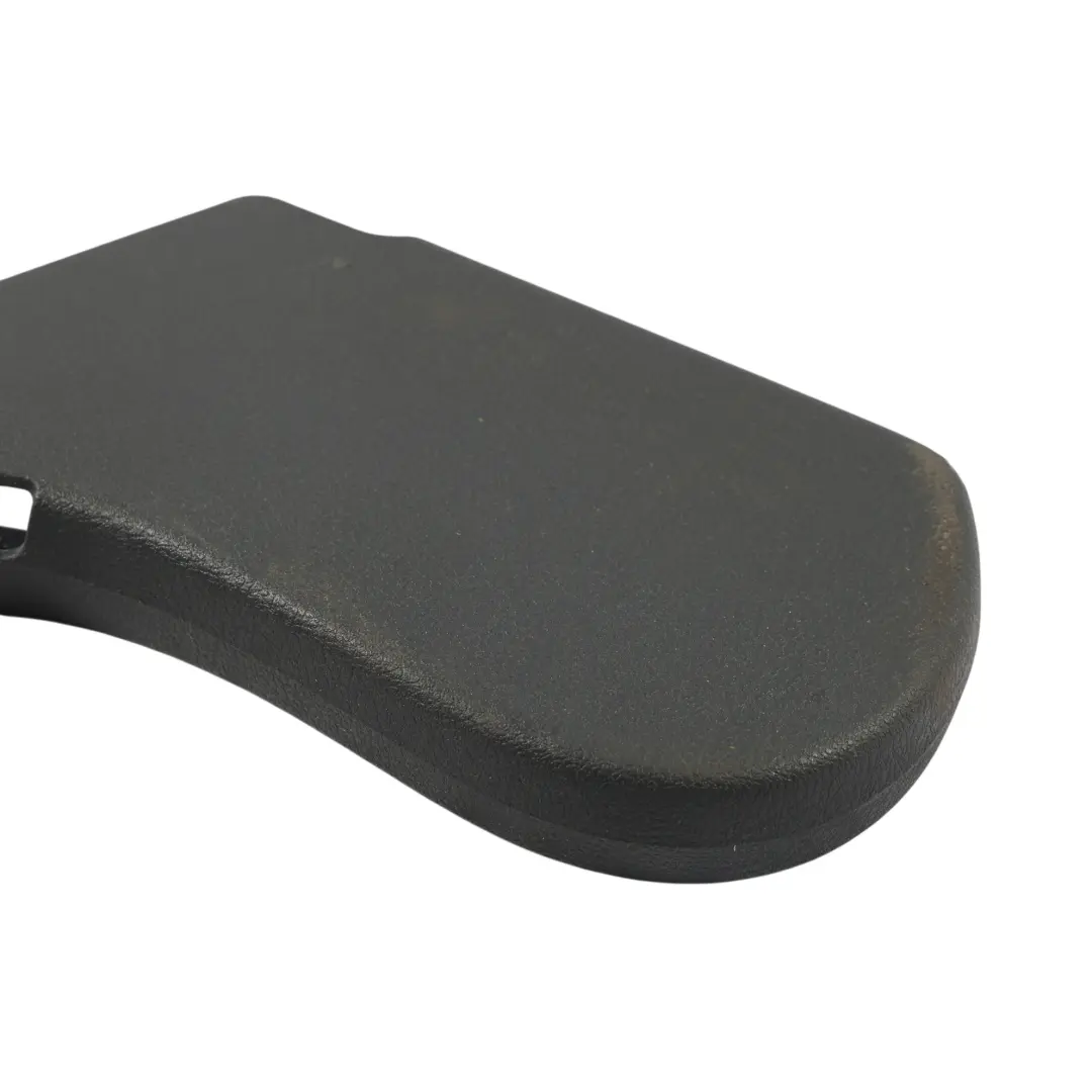 7P Sedile Posteriore Interno Pannello Destro Nero per Volkswagen Touareg con numero di parte 7P0885788C Volkswagen Touareg 7P Sedile Posteriore Interno Pannello Destro Nero - SKU 7P0885788C - Numero di parte 7P0885788C