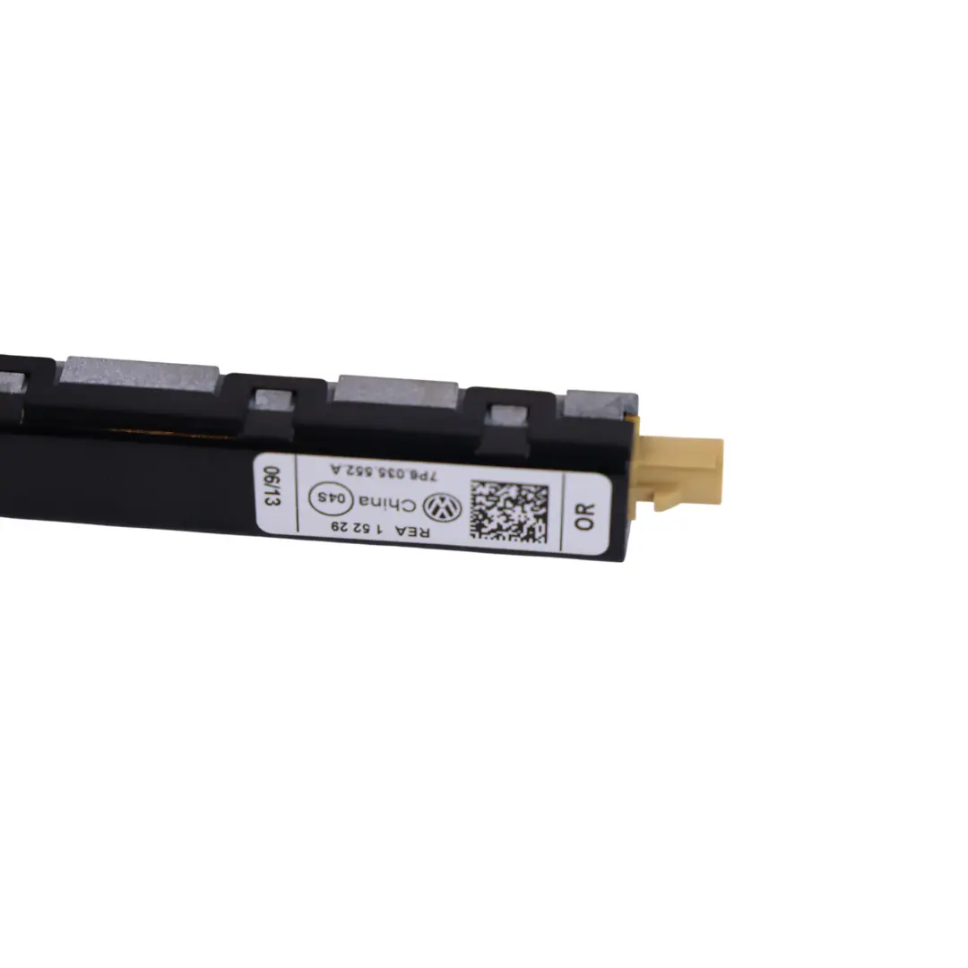 7P Antenna Amplificatore Segnale Modulo Posteriore Destro per VW Touareg con numero di parte 7P6035552A VW Touareg 7P Antenna Amplificatore Segnale Modulo Posteriore Destro - SKU 7P6035552A - Numero di parte 7P6035552A