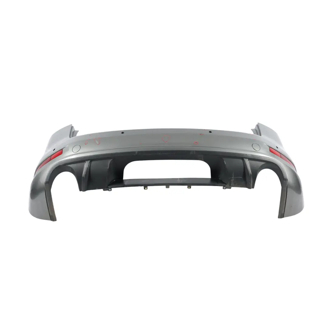 7P Osłona Tylnego Zderzaka Graphite Grey - M7W do Volkswagen VW Touareg o numerze 7P6807417 Volkswagen VW Touareg 7P Osłona Tylnego Zderzaka Graphite Grey - M7W - SKU 7P6807417-GGR - Numer Części 7P6807417