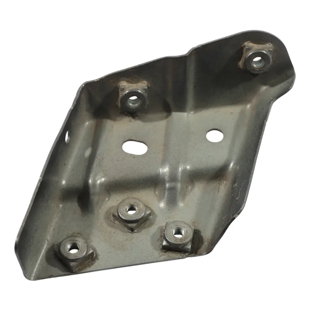 7P Soporte Guardabarros Delantero Izquierdo para Volkswagen Touareg con número de pieza 7P6821151A Volkswagen Touareg 7P Soporte Guardabarros Delantero Izquierdo - SKU 7P6821151A - Número de pieza 7P6821151A