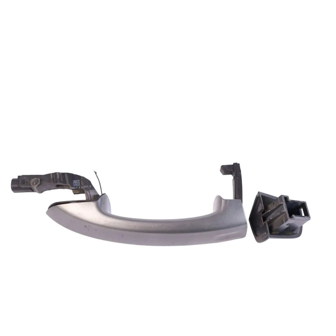 VW Touareg 7P Poignée Porte Arrière Droite Gris Graphite - M7W - SKU 7P6837206F-GGR - Numéro de pièce 7P6837206F