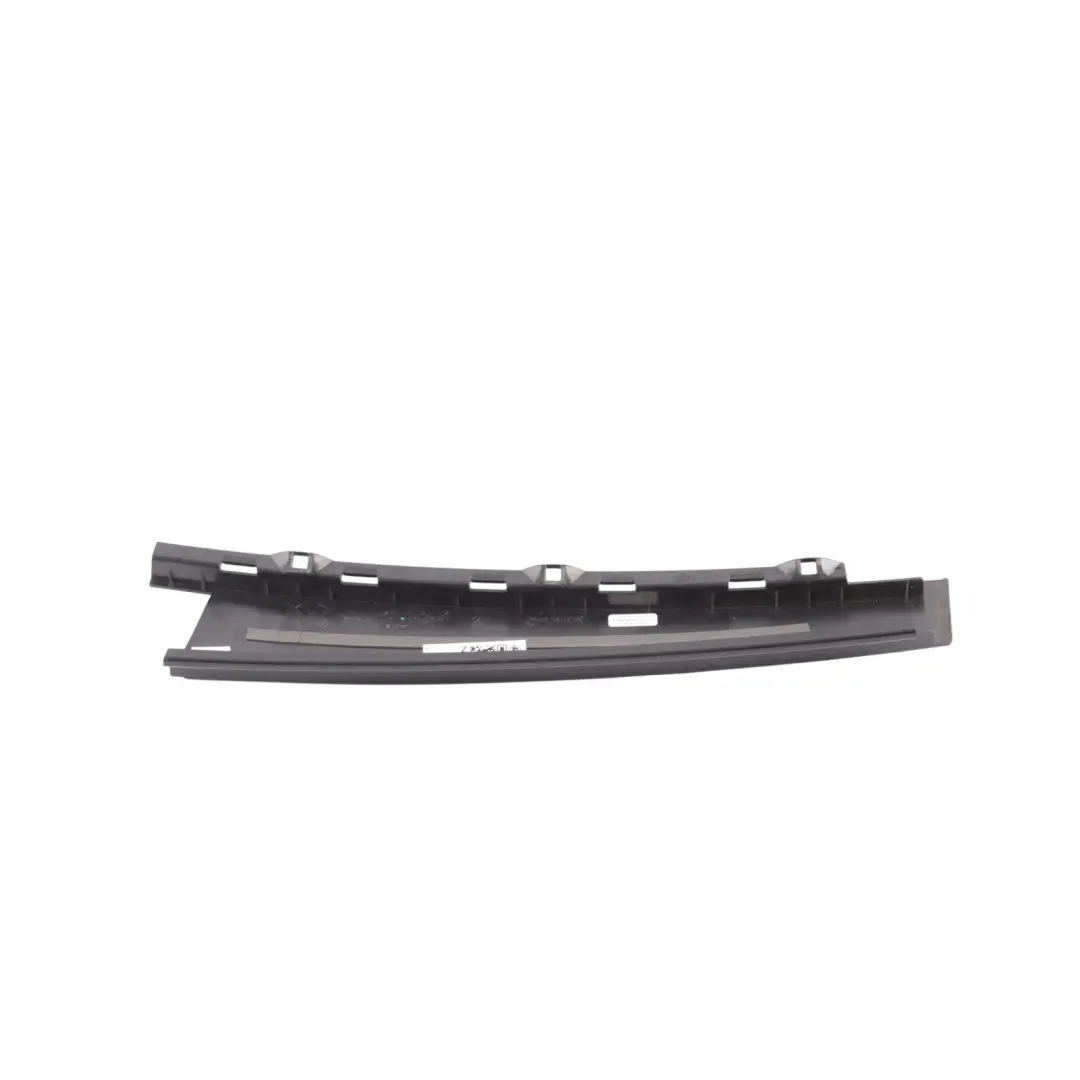 Volkswagen Touareg 7P Moldura Vertical Ventana Delantera Izquierda - SKU 7P6839901 - Número de pieza 7P6839901