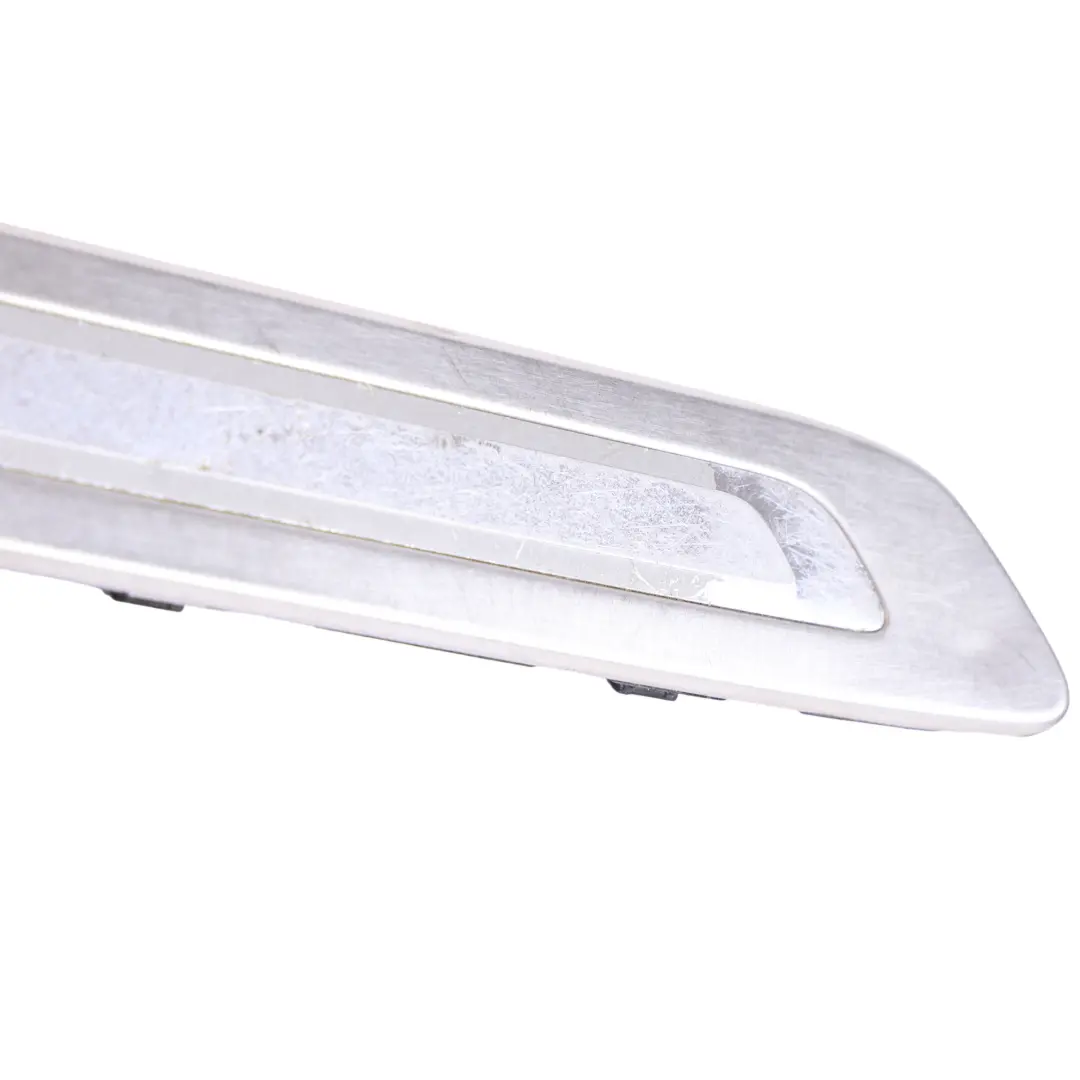 7P Battitacco Portiera Posteriore Cromata Sinistra per VW Touareg con numero di parte 7P6853173J VW Touareg 7P Battitacco Portiera Posteriore Cromata Sinistra - SKU 7P6853173J - Numero di parte 7P6853173J