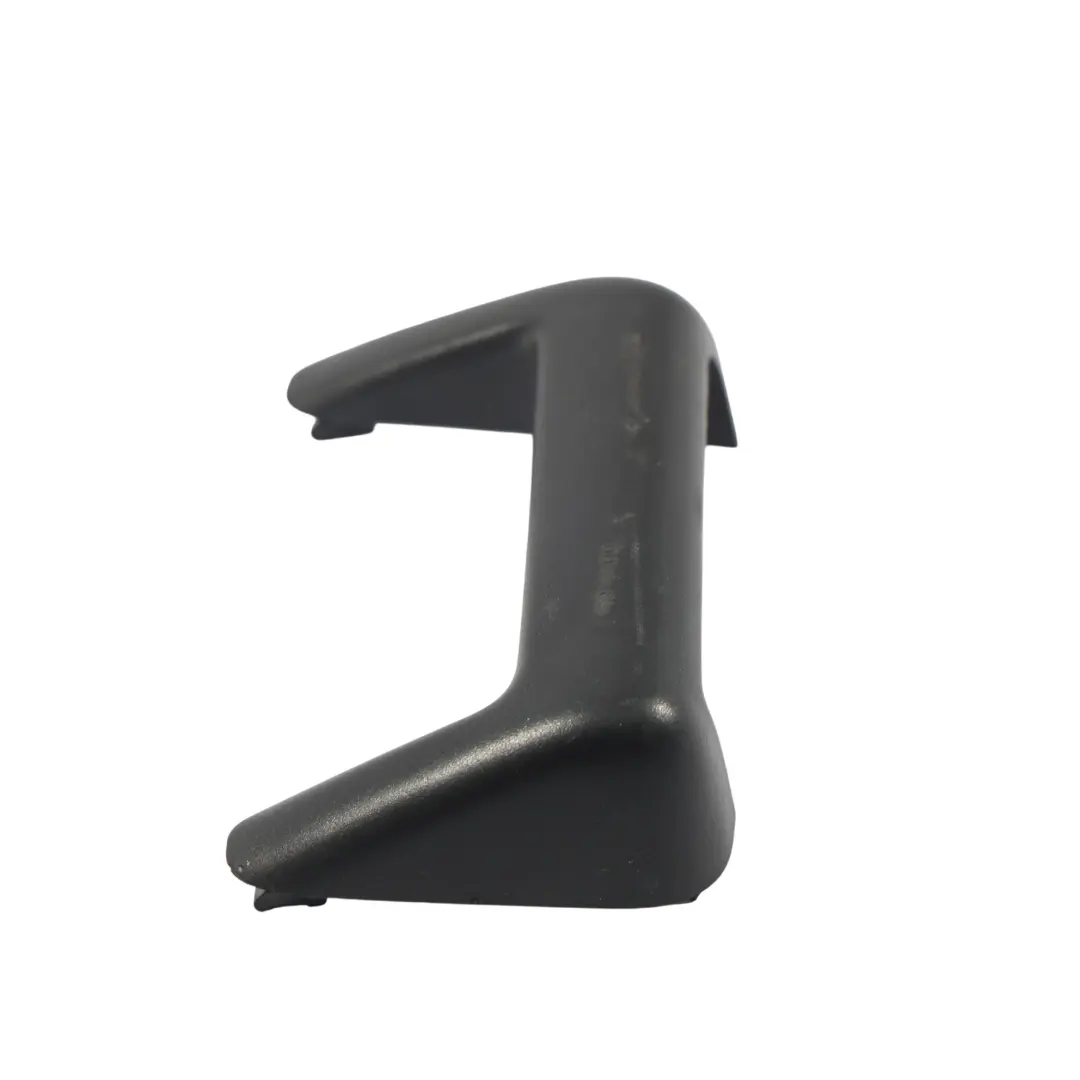 7P Cubre Cinturón Trasero Negro para Volkswagen Touareg con número de pieza 7P6857763A Volkswagen Touareg 7P Cubre Cinturón Trasero Negro - SKU 7P6857763A - Número de pieza 7P6857763A