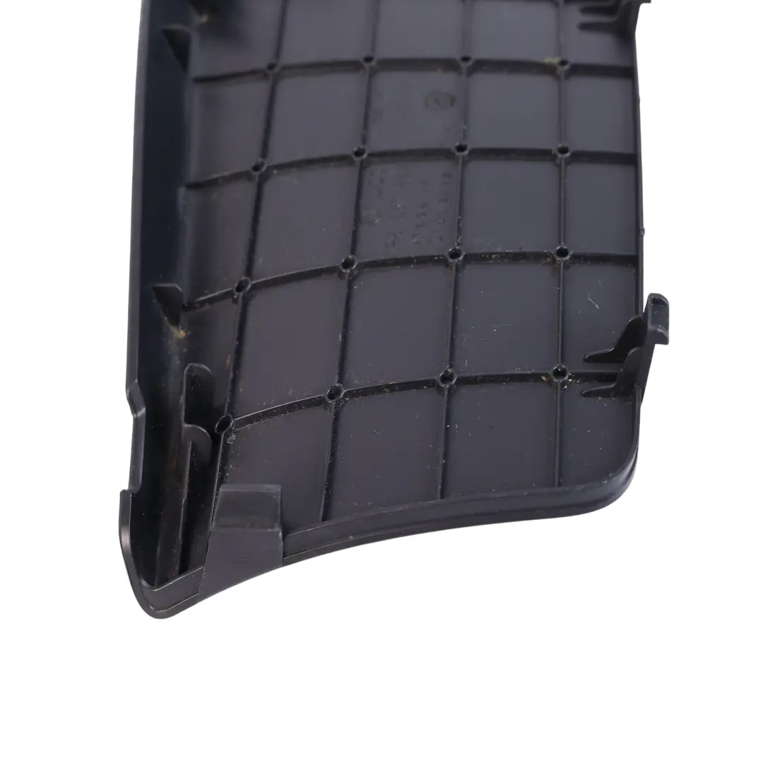 7P Luce Portellone Coperchio Ispezione Nero Destro per VW Touareg con numero di parte 7P6867656 VW Touareg 7P Luce Portellone Coperchio Ispezione Nero Destro - SKU 7P6867656 - Numero di parte 7P6867656