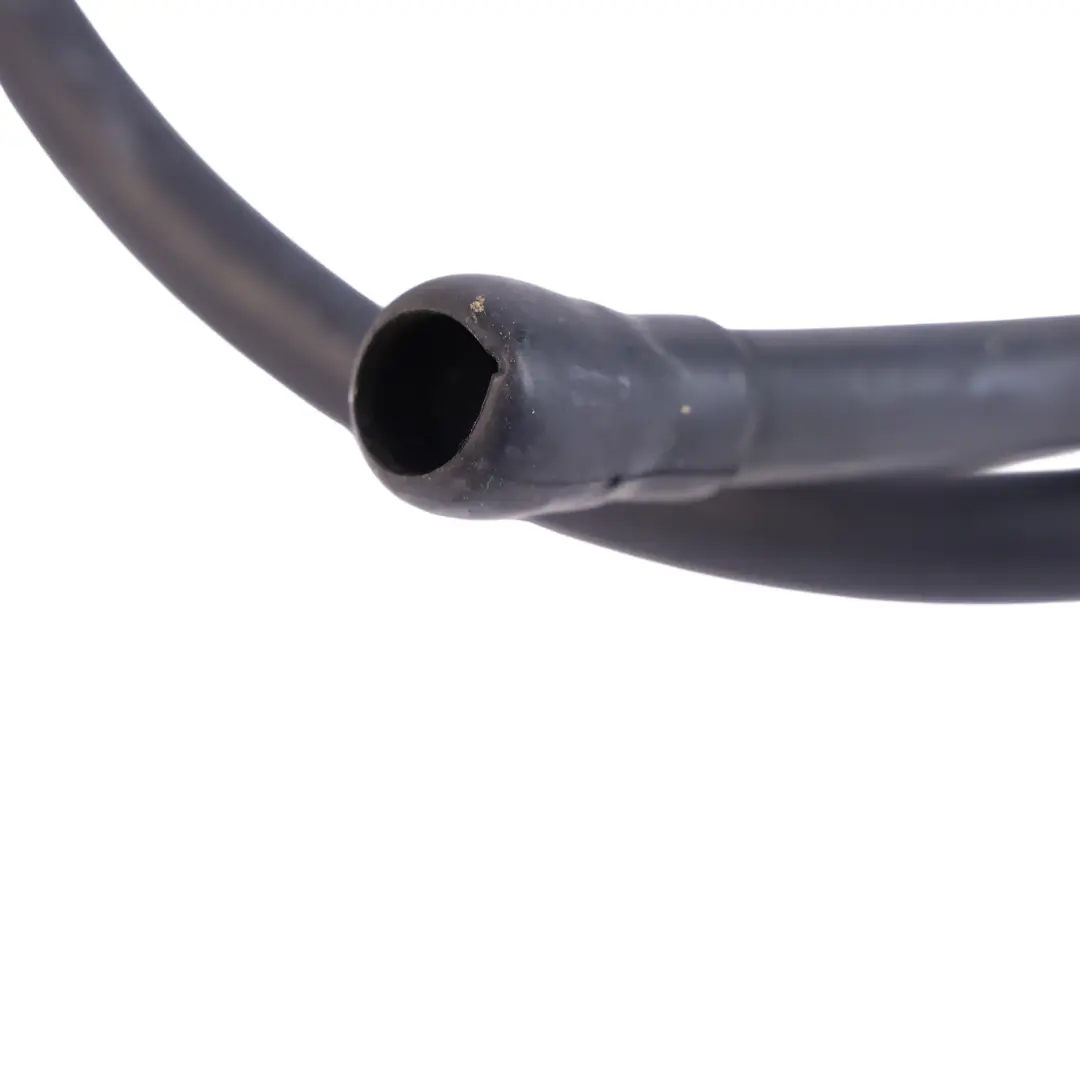 7P Techo Panorámico Tubo Drenaje Agua Manguera para Volkswagen Touareg con número de pieza 7P6877233 Volkswagen Touareg 7P Techo Panorámico Tubo Drenaje Agua Manguera - SKU 7P6877233 - Número de pieza 7P6877233