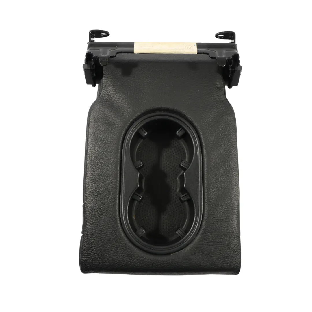 7P Sedile Posteriore A Panchina Portabicchieri Pelle Nero per VW Volkswagen Touareg con numero di parte 7P6885081AF VW Volkswagen Touareg 7P Sedile Posteriore A Panchina Portabicchieri Pelle Nero - SKU 7P6885081AF - Numero di parte 7P6885081AF