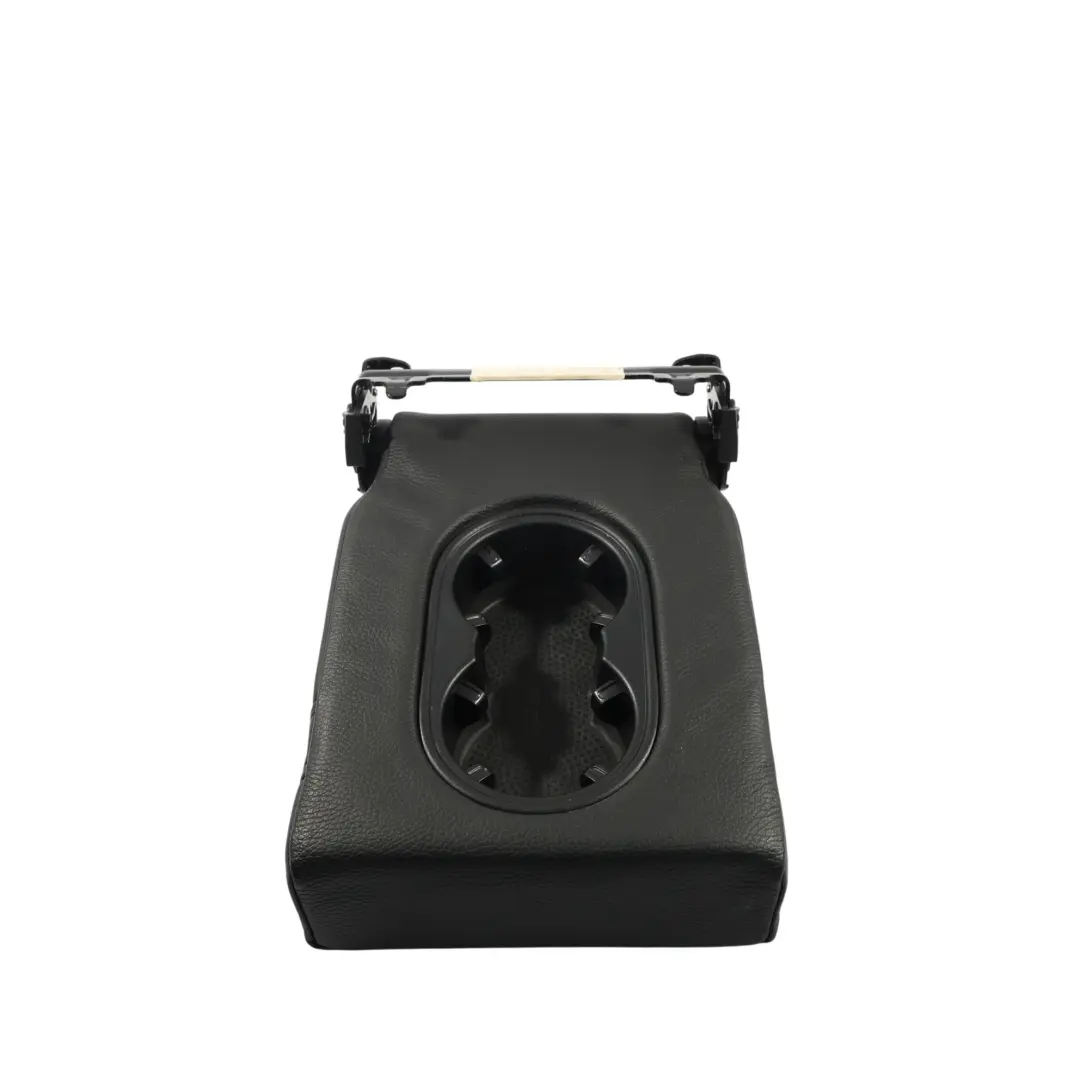 7P Rück Sitz Bank Mittel Armlehne Getränke Halter Leder für VW Volkswagen Touareg mit Teilenummer 7P6885081AF VW Volkswagen Touareg 7P Rück Sitz Bank Mittel Armlehne Getränke Halter Leder - SKU 7P6885081AF - Teilenummer 7P6885081AF