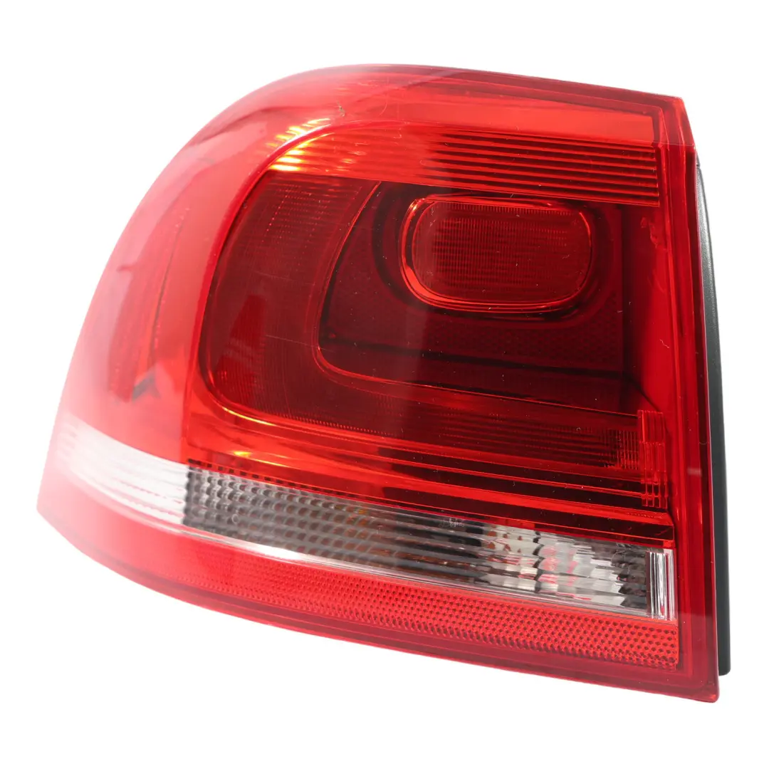 VW Volkswagen Touareg 7P Rückleuchte Links Rücklicht Seitenwand - SKU 7P6945095D - Teilenummer 7P6945095D