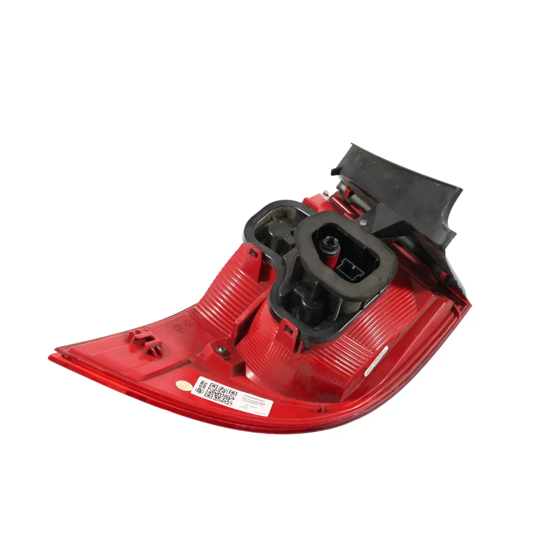 7P Feu Arrière Extérieur Droit pour VW Volkswagen Touareg à propos du numéro de pièce 7P6945096D VW Volkswagen Touareg 7P Feu Arrière Extérieur Droit - SKU 7P6945096D - Numéro de pièce 7P6945096D