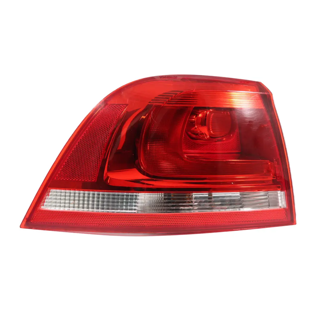 VW Volkswagen Touareg 7P Rear Outer Tail Light Lamp Right O/S - SKU 7P6945096D - Part number 7P6945096D