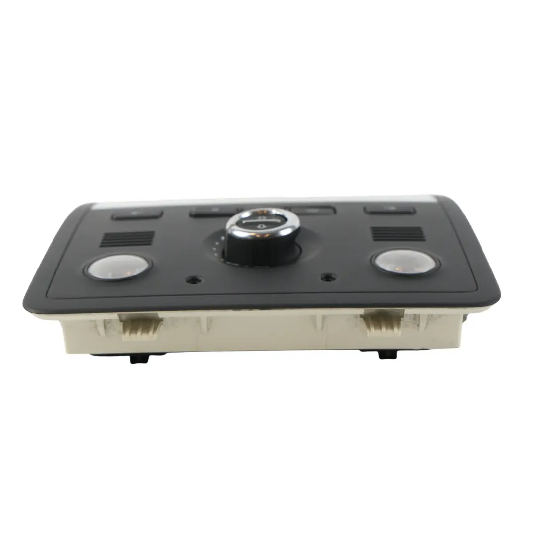 7P Lampka Podsufitki Przednia Przełącznik Wnętrza do VW Touareg o numerze 7P6947134A VW Touareg 7P Lampka Podsufitki Przednia Przełącznik Wnętrza - SKU 7P6947134A-1 - Numer Części 7P6947134A