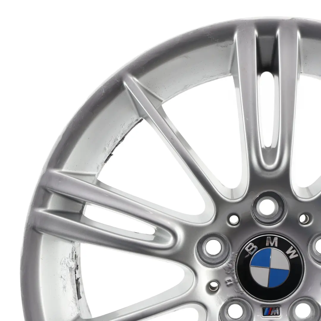 Srebrna Felga Aluminiowa 18" ET:34 8J M Spider Spoke 193 do BMW E90 E91 E92 o numerze 8036933 BMW E90 E91 E92 Srebrna Felga Aluminiowa 18" ET:34 8J M Spider Spoke 193 - SKU 8036933-13 - Numer Części 8036933