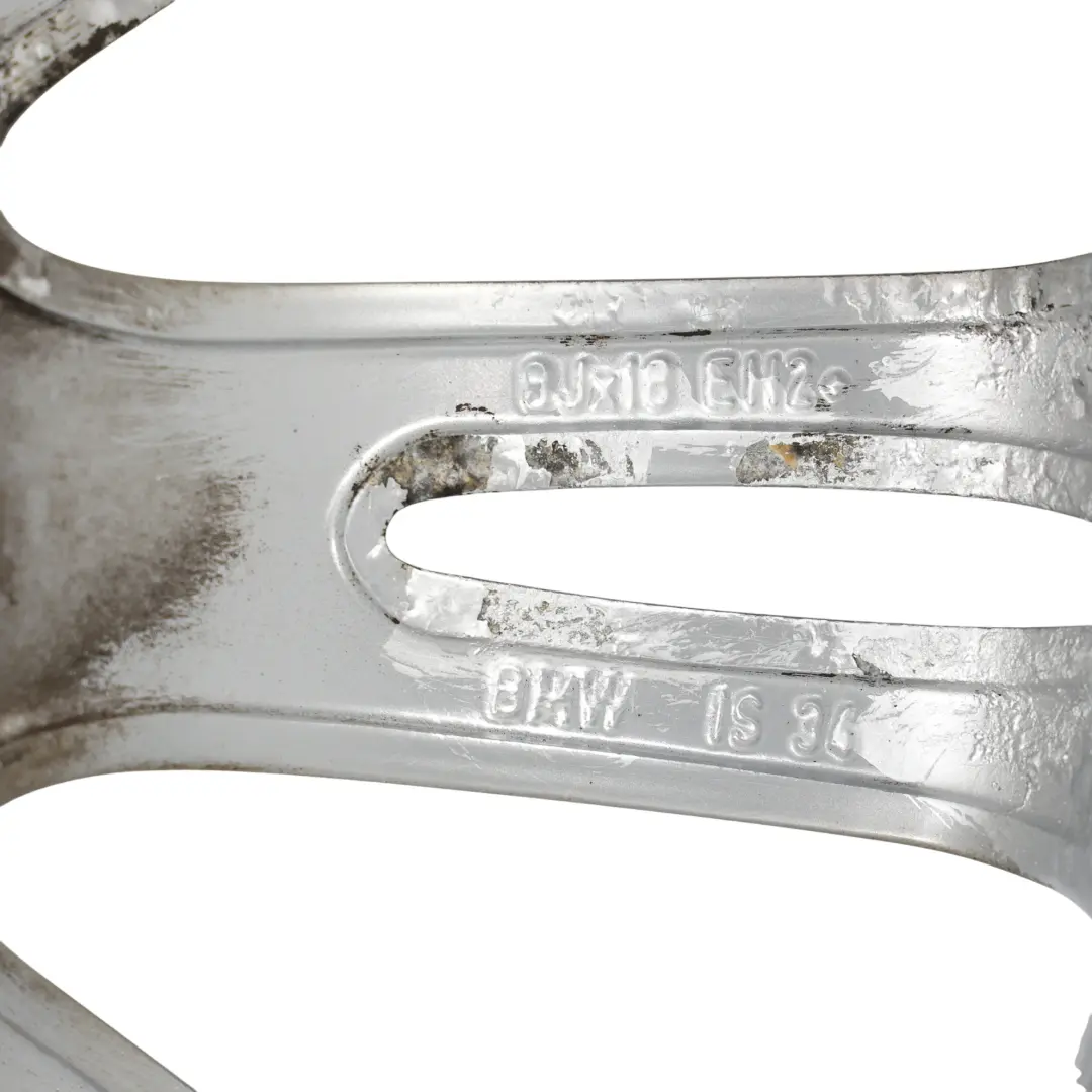 Vorne Alu Felge Alufelge 18" 8J M Spinnenspeiche 193 für BMW 3 er E90 E91 E92 E93 mit Teilenummer 8036933 BMW 3 er E90 E91 E92 E93 Vorne Alu Felge Alufelge 18" 8J M Spinnenspeiche 193 - SKU 8036933-2 - Teilenummer 8036933