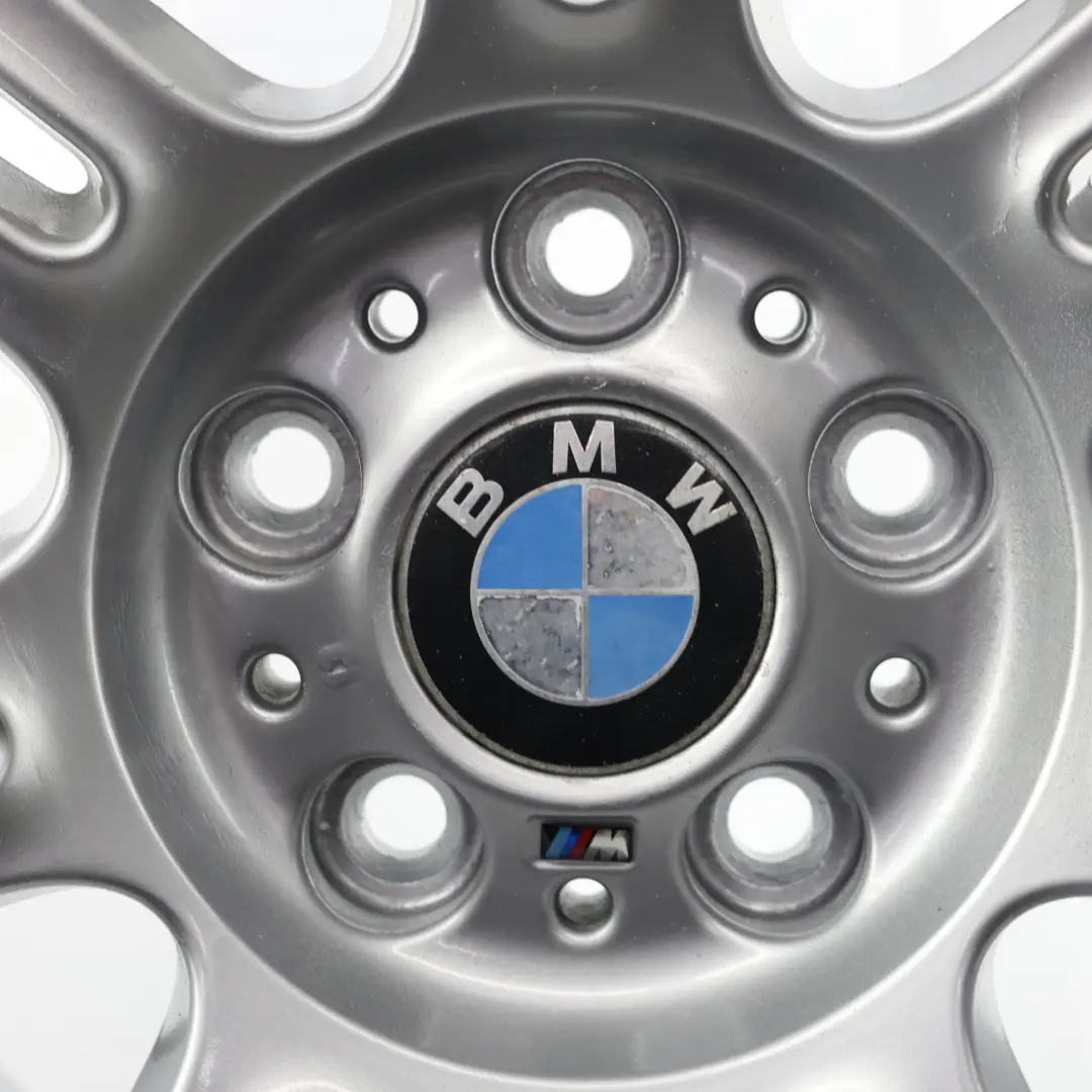 Jante Arrière Alliage M À Doubles Rayons 194 17" 8,5J ET:37 pour BMW E90 E91 E92 E93 à propos du numéro de pièce 8036936 BMW E90 E91 E92 E93 Jante Arrière Alliage M À Doubles Rayons 194 17" 8,5J ET:37 - SKU 8036936-2 - Numéro de pièce 8036936