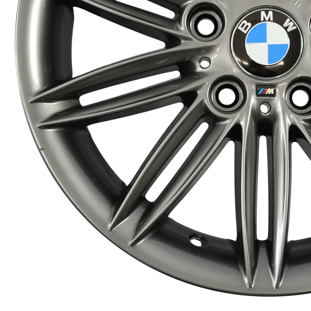 Llanta Aleación Gris Férrico 17" 7J ET:47 M Doble Radio 207 para BMW E81 E82 E87 E88 con número de pieza 8036937 BMW E81 E82 E87 E88 Llanta Aleación Gris Férrico 17" 7J ET:47 M Doble Radio 207 - SKU 8036937-13 - Número de pieza 8036937