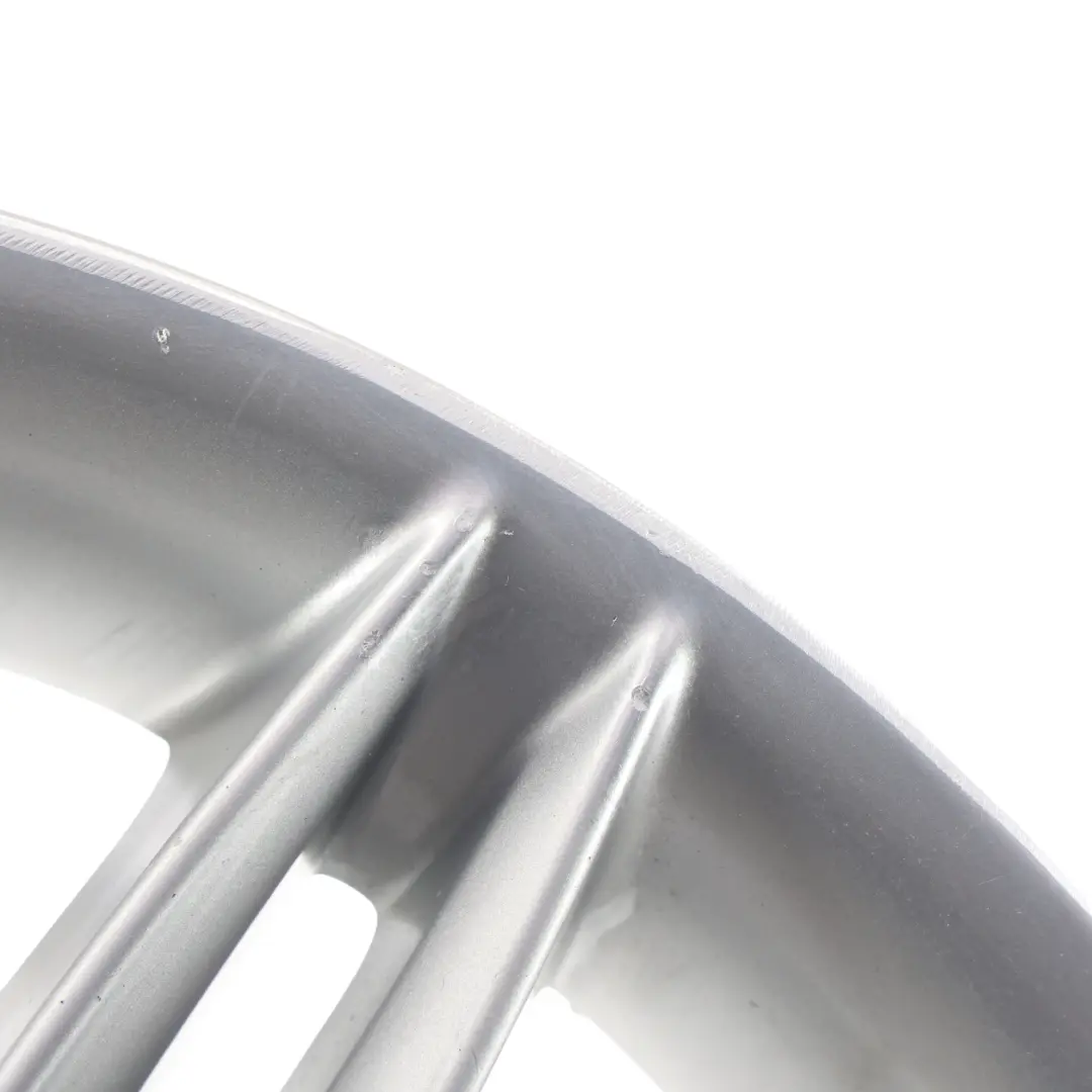 Posteriore AlluMini o Cerchione IN Lega M Doppio Raggio 207 17" per BMW E81 E82 E87 con numero di parte 8036938 BMW E81 E82 E87 Posteriore AlluMini o Cerchione IN Lega M Doppio Raggio 207 17" - SKU 8036938-5 - Numero di parte 8036938