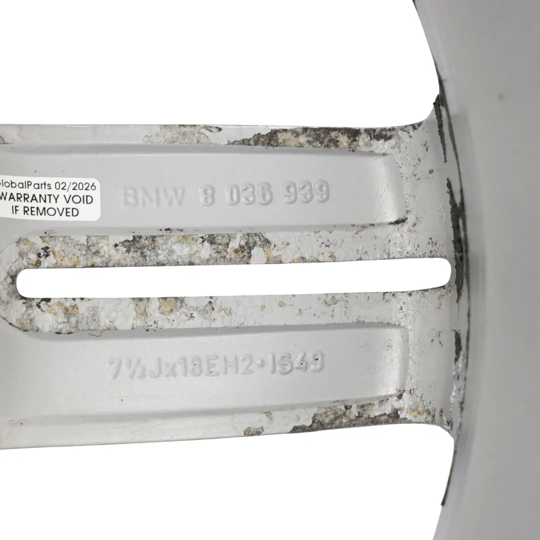 Cerchio anteriore in lega 18" 7,5J M a doppie razze 208 per BMW E81 E87 con numero di parte 8036939 BMW E81 E87 Cerchio anteriore in lega 18" 7,5J M a doppie razze 208 - SKU 8036939-1 - Numero di parte 8036939