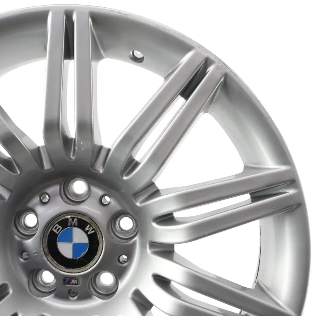 Série 5 E60 E61 Jante Avant en Alliage 19" 8,5J ET:18 M Double Spoke 172 pour BMW à propos du numéro de pièce 8036948 BMW Série 5 E60 E61 Jante Avant en Alliage 19" 8,5J ET:18 M Double Spoke 172 - SKU 8036948-1 - Numéro de pièce 8036948