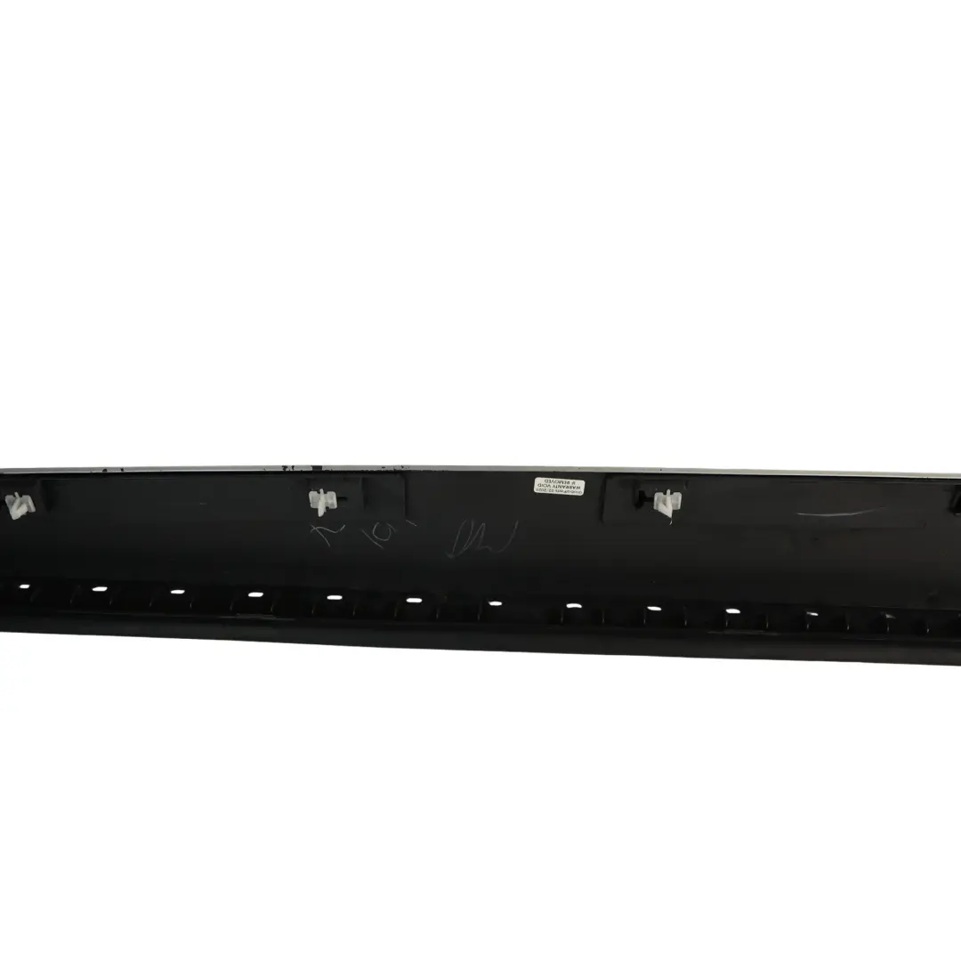 Tira Puerta M Sport Trim Delantero Derecho Titansilber - 354 para BMW X3 F25 con número de pieza 8052082 BMW X3 F25 Tira Puerta M Sport Trim Delantero Derecho Titansilber - 354 - SKU 8052082-TS - Número de pieza 8052082