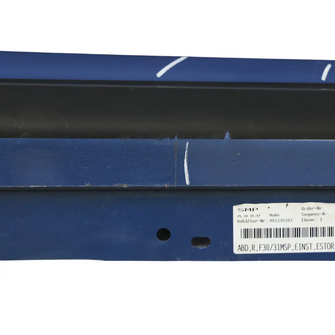 Striscia Davanzale M Sport Gonna Laterale Destra Estorilblau - B45 per BMW F30 F31 con numero di parte 8056580 BMW F30 F31 Striscia Davanzale M Sport Gonna Laterale Destra Estorilblau - B45 - SKU 8056580-EB - Numero di parte 8056580