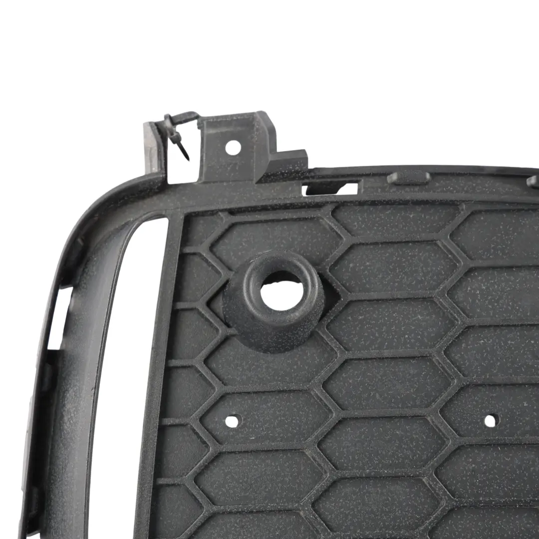 BMW X5 F15 Front Bumper Side Grill Closed Right O/S - SKU 8056856 - Part number 8056856