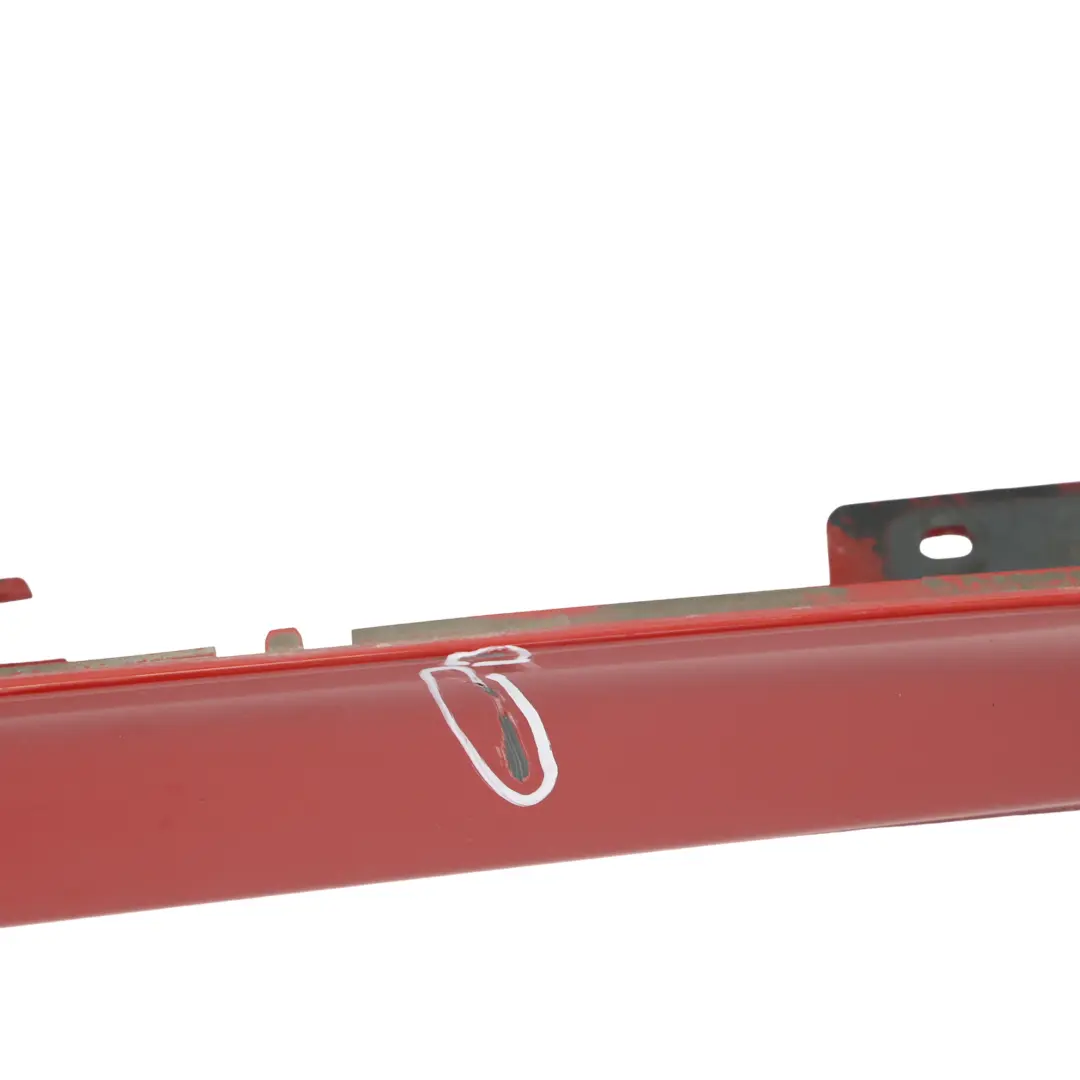 Striscia Davanzale Gonna Laterale Sinistra Melbourne Red - A75 per BMW F82 F83 M4 con numero di parte 8059627 BMW F82 F83 M4 Striscia Davanzale Gonna Laterale Sinistra Melbourne Red - A75 - SKU 8059627-MRT - Numero di parte 8059627
