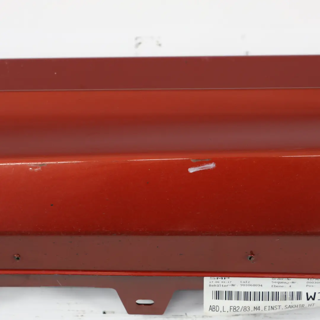 Battitacco Sinistra Arancione Sakhir Metallizzato B50 per BMW F82 M4 F83 M4 con numero di parte 8059627 BMW F82 M4 F83 M4 Battitacco Sinistra Arancione Sakhir Metallizzato B50 - SKU 8059627-SAO - Numero di parte 8059627