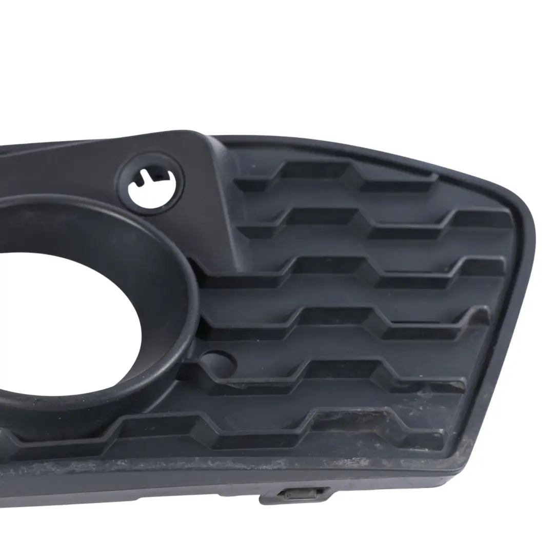 BMW F46 Frontstoßstange Formteil Abdeckung Links Beifahrerseite - SKU 8068865 - Teilenummer 8068865