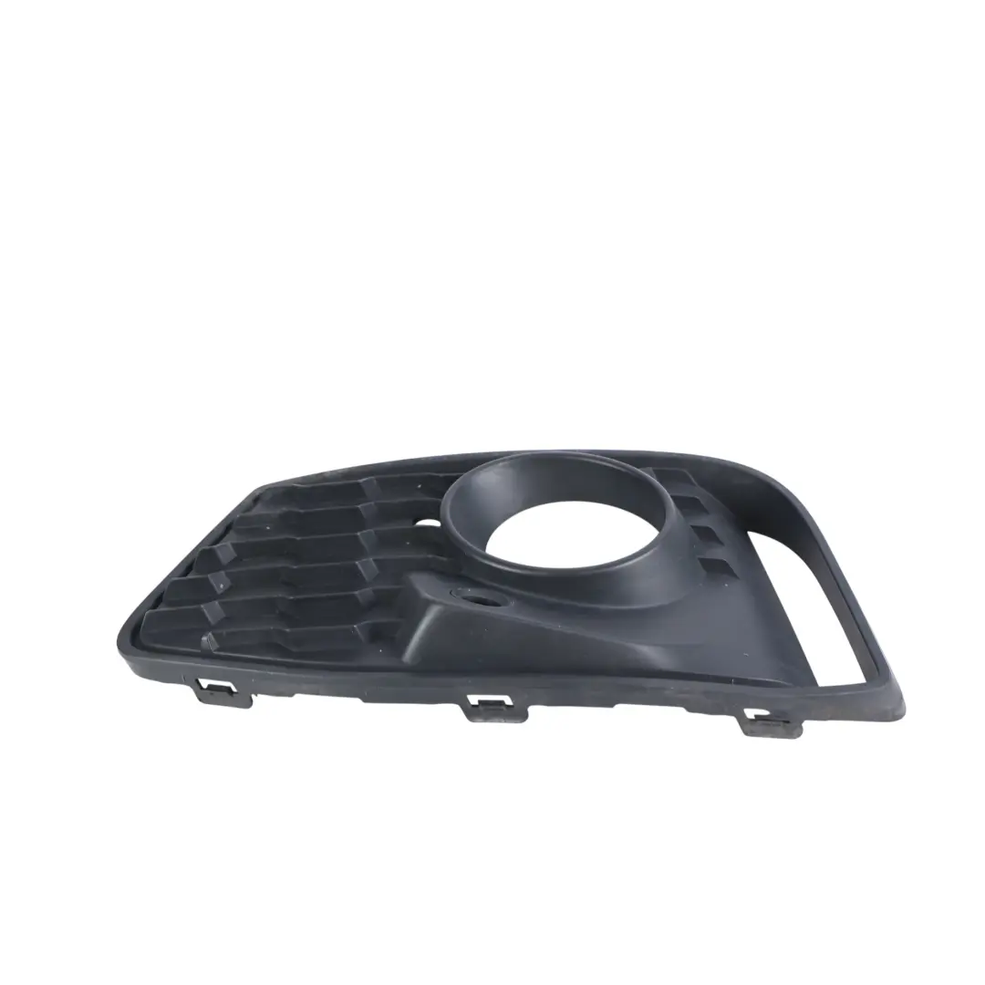 Frontstoßstange Formteil Abdeckung Links Beifahrerseite für BMW F46 mit Teilenummer 8068865 BMW F46 Frontstoßstange Formteil Abdeckung Links Beifahrerseite - SKU 8068865 - Teilenummer 8068865