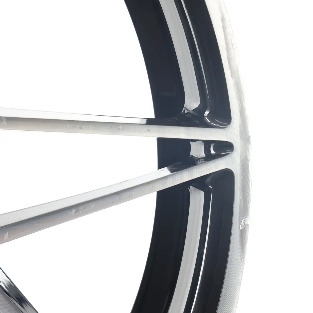 Llanta Aleación Delantera 20" 9J ET:29 M Star Spoke 666M para BMW F80 M3 F82 con número de pieza 8090192 BMW F80 M3 F82 Llanta Aleación Delantera 20" 9J ET:29 M Star Spoke 666M - SKU 8090192-2 - Número de pieza 8090192