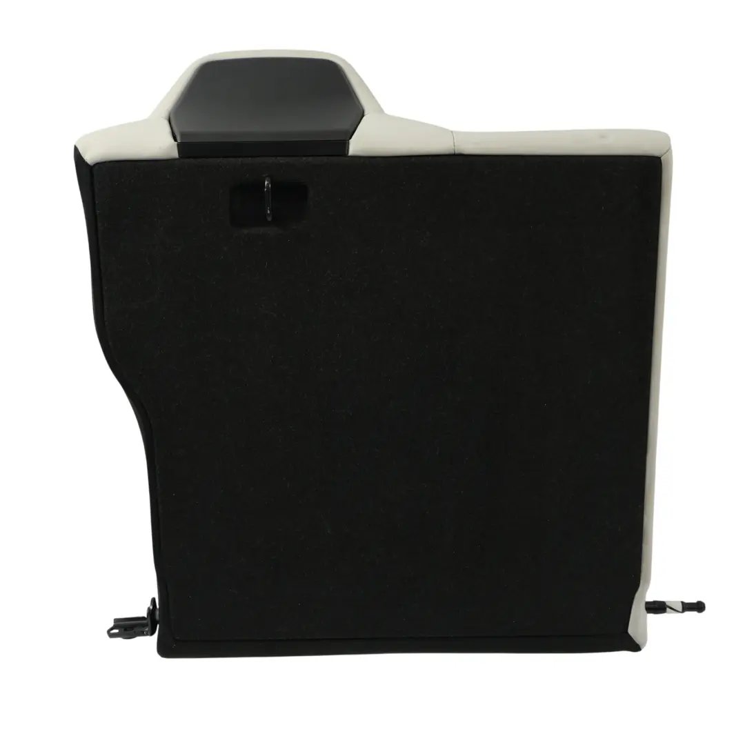 Respaldo Asiento Cuero Silverson 60% Trasero Izquierdo para BMW F82 M4 LCI con número de pieza 8091101 BMW F82 M4 LCI Respaldo Asiento Cuero Silverson 60% Trasero Izquierdo - SKU 8091101 - Número de pieza 8091101