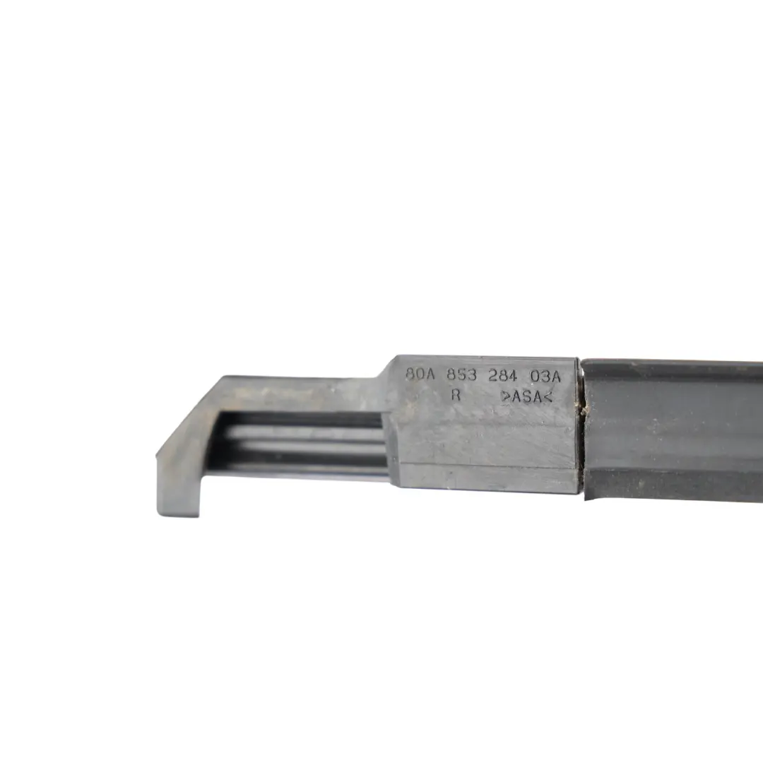 Audi Q5 FY Uszczelka Listwa Drzwi Przednich Prawa Aluminium - SKU 80A853284L - Numer Części 80A853284L