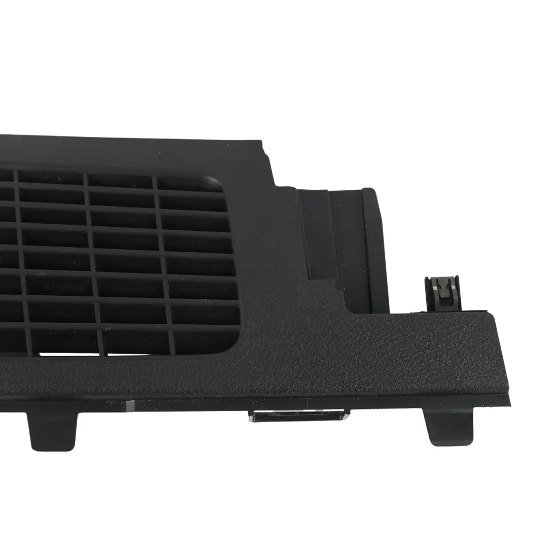 Audi Q5 FY Garniture Section Latérale Aération Coffre Arrière Droite - SKU 80A868606A - Numéro de pièce 80A868606A