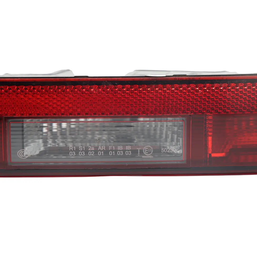 Tylna Lampa Przeciwmgielna Zderzaka Prawa do Audi Q5 FY o numerze 80A945070D Audi Q5 FY Tylna Lampa Przeciwmgielna Zderzaka Prawa - SKU 80A945070D - Numer Części 80A945070D