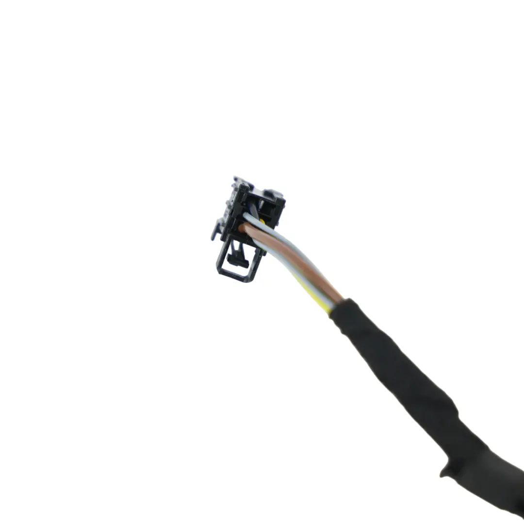 Heckklappe Licht Lampe Kabel Adapter Hinten Rechts für Audi Q5 FY mit Teilenummer 80A945076B Audi Q5 FY Heckklappe Licht Lampe Kabel Adapter Hinten Rechts - SKU 80A945076B-2 - Teilenummer 80A945076B