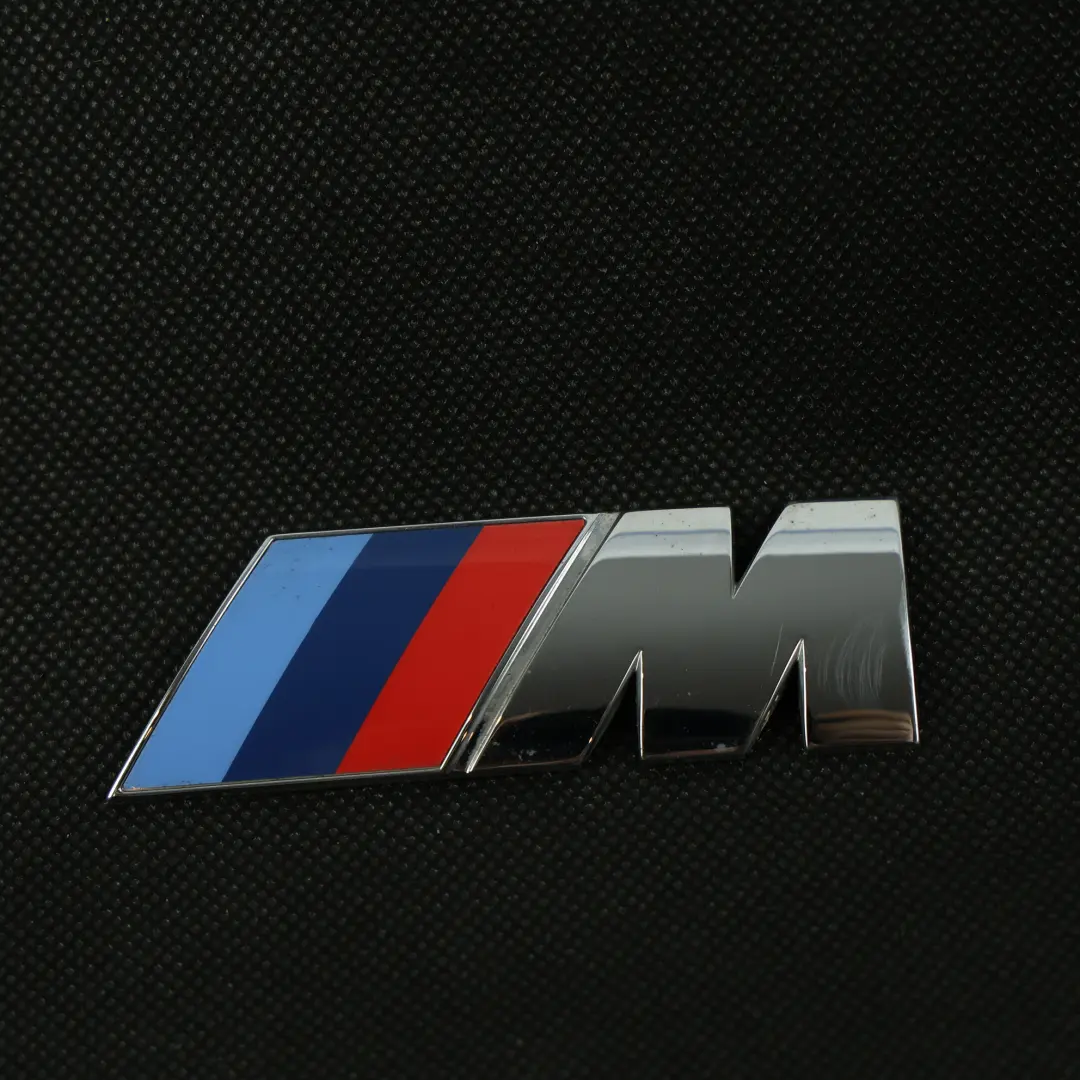 BMW E46 E90 F22 F30 F31 F32 F33 F36 F80 Emblemat Klapy Bagażnika - SKU 8219237 - Numer Części 8219237