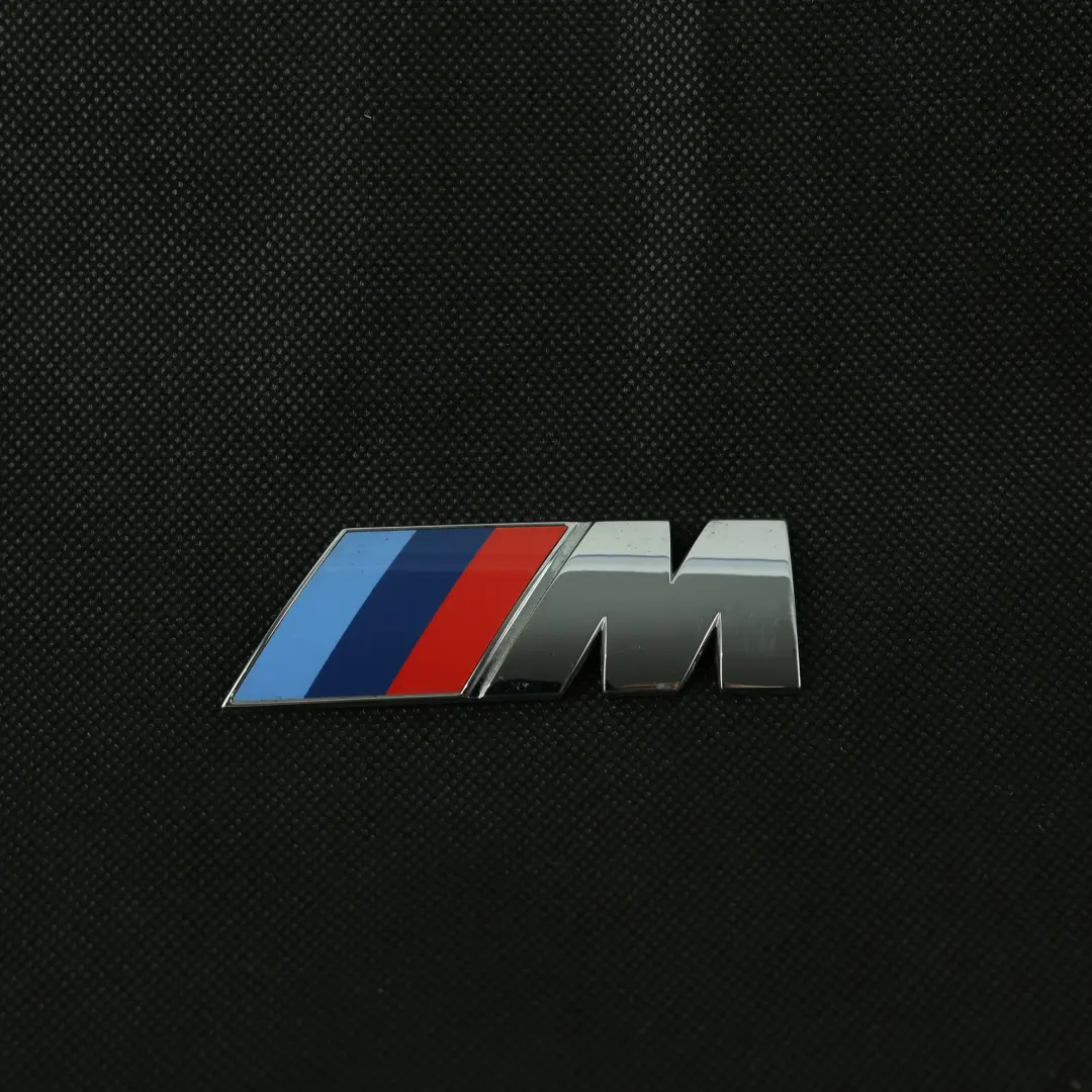 BMW E46 E90 F22 F30 F31 F32 F33 F36 F80 Plaque Emblème Pour Coffre - SKU 8219237 - Numéro de pièce 8219237