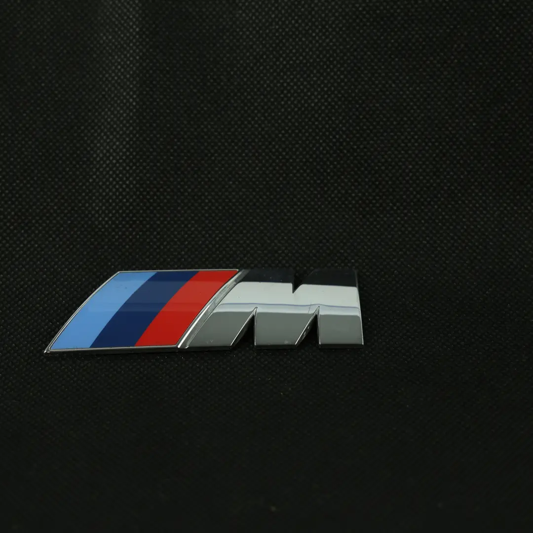 BMW E46 E90 F22 F30 F31 F32 F33 F36 F80 Emblemat Klapy Bagażnika - SKU 8219237 - Numer Części 8219237