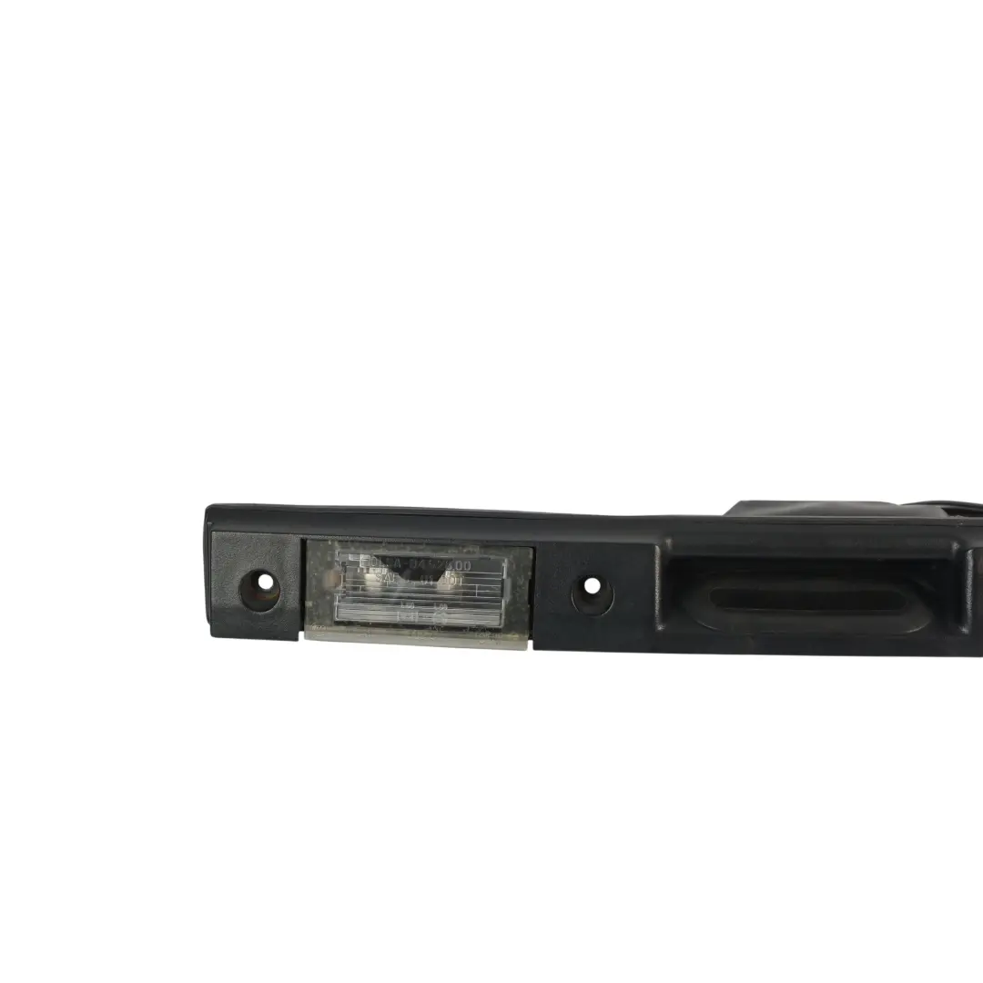 Nummernschild Lichtleiste Abdeckung Panel Surround für Range Rover L322 mit Teilenummer 8265649 Range Rover L322 Nummernschild Lichtleiste Abdeckung Panel Surround - SKU 8265649 - Teilenummer 8265649