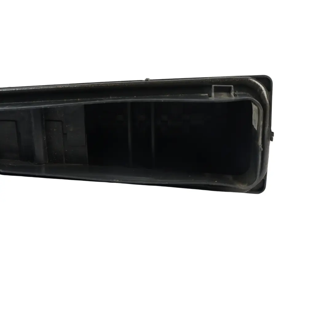 Range Rover L322 Tylna Kratka Wentylacyjna Nadwozia Bagażnika - SKU 8385388 - Numer Części 8385388