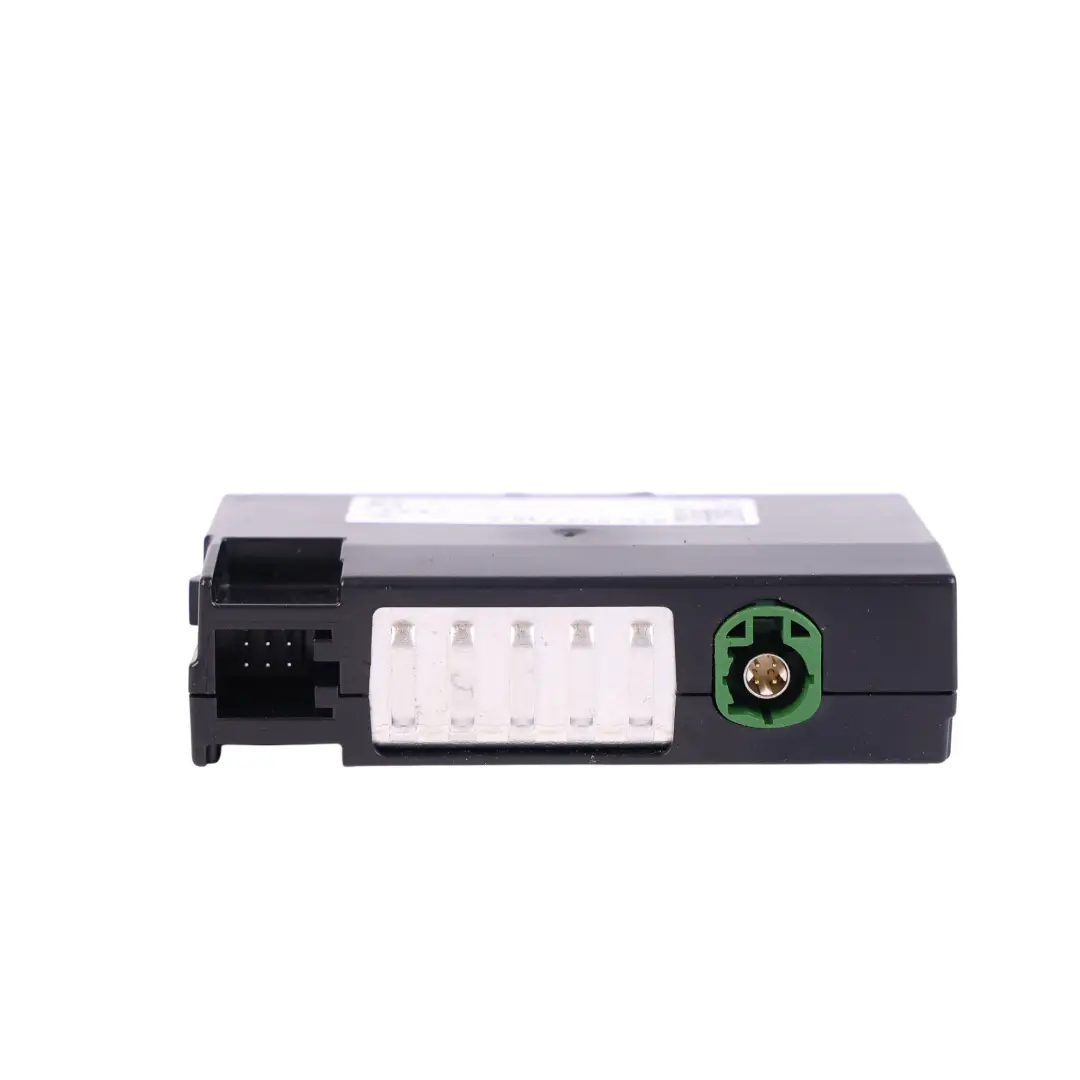 Podwójne Gniazdo Port USB Tunelu Środkowego Tył do Audi Q3 F3 o numerze 83A035736A Audi Q3 F3 Podwójne Gniazdo Port USB Tunelu Środkowego Tył - SKU 83A035736A - Numer Części 83A035736A