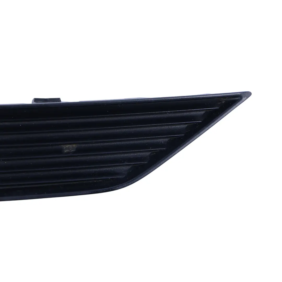 Cache De Calandre De Pare-Chocs Arrière Droit pour Audi Q3 F3 à propos du numéro de pièce 83A807732 Audi Q3 F3 Cache De Calandre De Pare-Chocs Arrière Droit - SKU 83A807732 - Numéro de pièce 83A807732