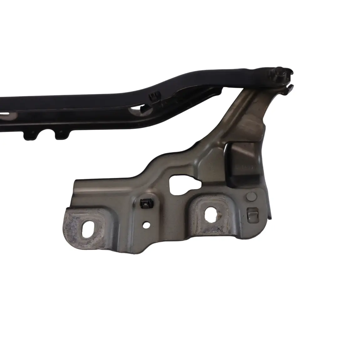 Audi Q3 F3 Charnière Capot Gauche Noir Mythique - Y9T - SKU 83A823301-MYB - Numéro de pièce 83A823301