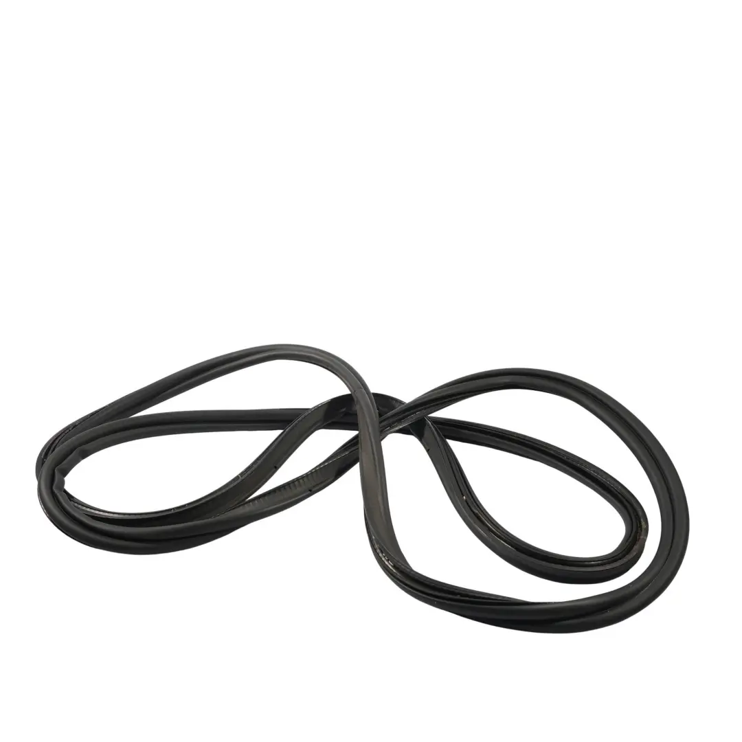 RSQ3 Guarnizione Gomma Portellone Posteriore per Audi Q3 F3 con numero di parte 83A827705 Audi Q3 F3 RSQ3 Guarnizione Gomma Portellone Posteriore - SKU 83A827705 - Numero di parte 83A827705