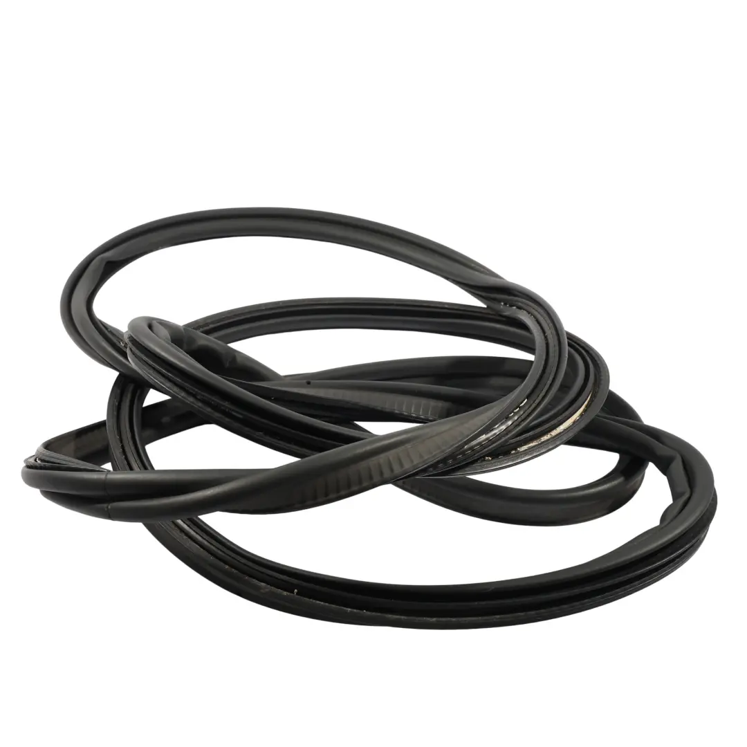 RSQ3 Guarnizione Gomma Portellone Posteriore per Audi Q3 F3 con numero di parte 83A827705 Audi Q3 F3 RSQ3 Guarnizione Gomma Portellone Posteriore - SKU 83A827705 - Numero di parte 83A827705