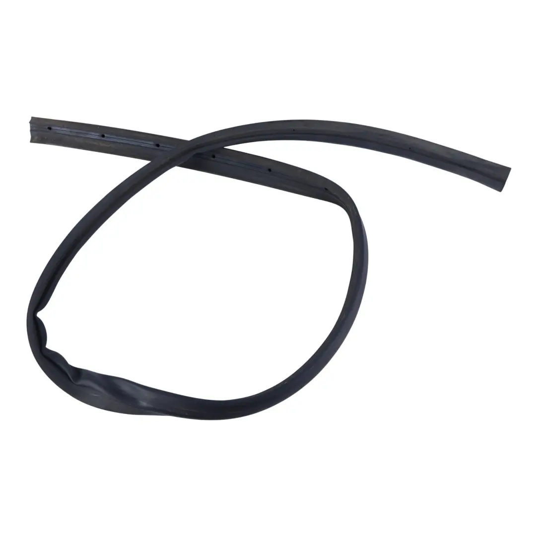 Uszczelka Progu Dolna Drzwi Prawa Prawo do Audi Q3 F3 o numerze 83A833178 Audi Q3 F3 Uszczelka Progu Dolna Drzwi Prawa Prawo - SKU 83A833178 - Numer Części 83A833178